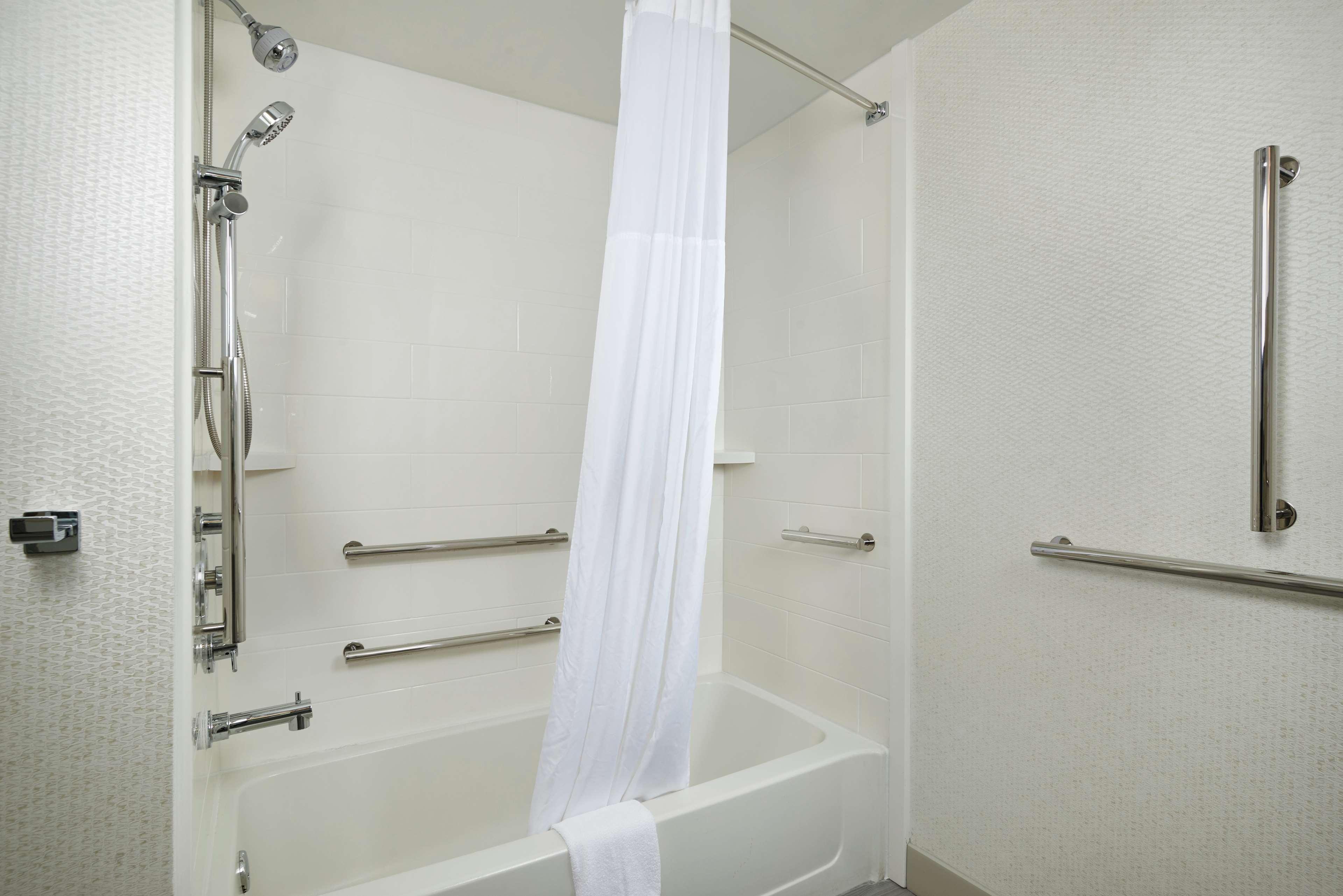 Hampton Inn & Suites Oxford-Anniston Екстериор снимка