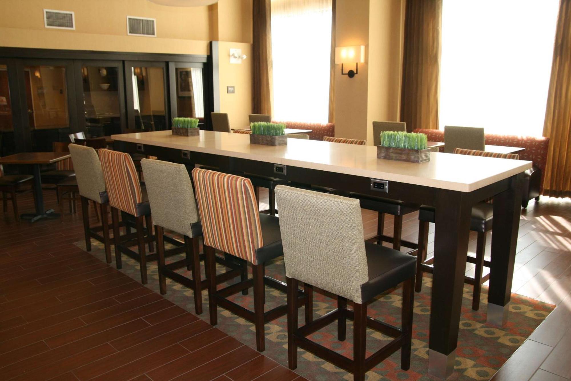 Hampton Inn & Suites Oxford-Anniston Екстериор снимка