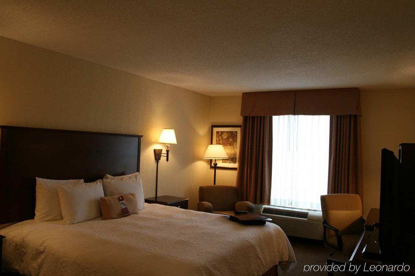 Hampton Inn & Suites Oxford-Anniston Стая снимка