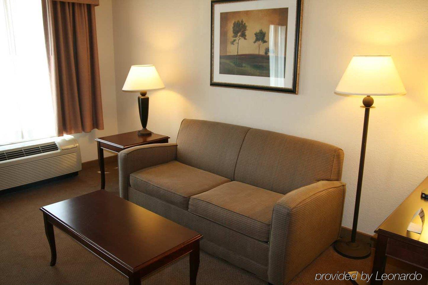 Hampton Inn & Suites Oxford-Anniston Стая снимка