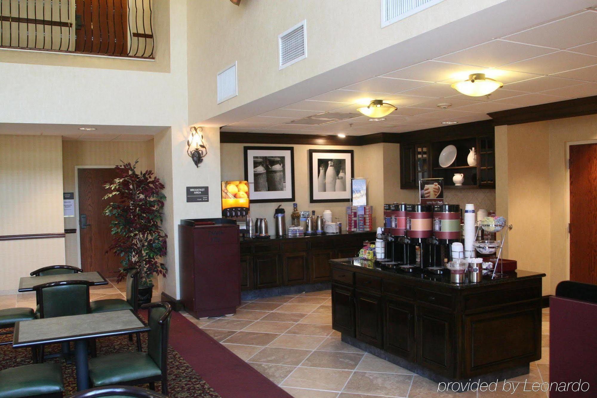 Hampton Inn & Suites Oxford-Anniston Ресторант снимка